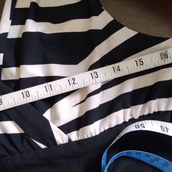 🖤🔥FOREVER MAXI DRESS VNECK EMPIRE WAIST BLACK BEIGE ABSTRACT STRIPES SIZE L - Picture 3 of 7